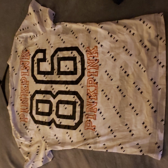 PINK By Victoria Secret light Camo Campus Tshirt RARE - Picture 5 of 6